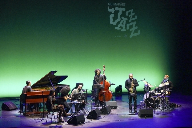 O leque de músicos que abriu o 34.º Guimarães Jazz ©Paulo Pacheco