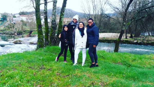 Sara Cáceres, com os amigos Panamenhos em Guimarães.